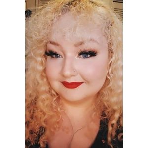 Meet your Posher, Faith